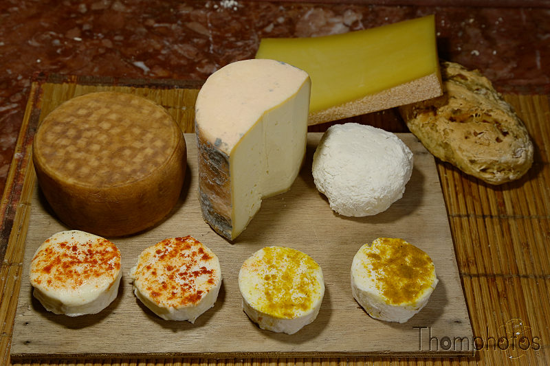 cuisine cooking plat nourriture bouffe repas meal fait maison hand made plateau de fromages cheeses saint frometon