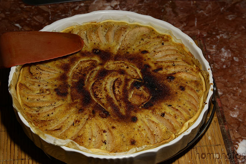cuisine cooking plat nourriture bouffe repas meal fait maison hand made tarte de maman aux poires noisettes