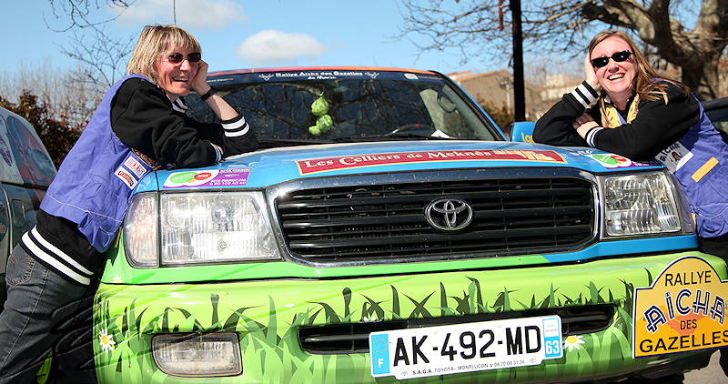 reportage 2011 rallye aïcha gazelles sète 4x4 team 163 renault dacia duster