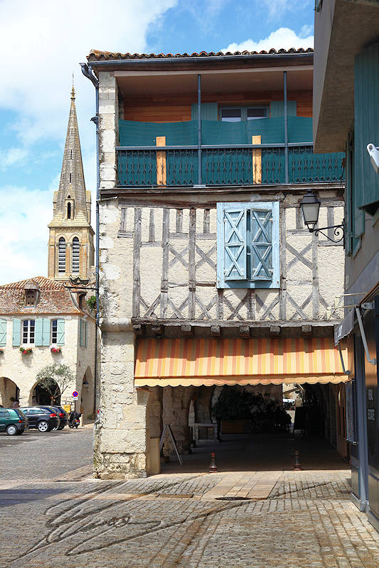 reportage 2011 pays basque france retour bastide eymet maison collombage patrimoine culturel wood house bois