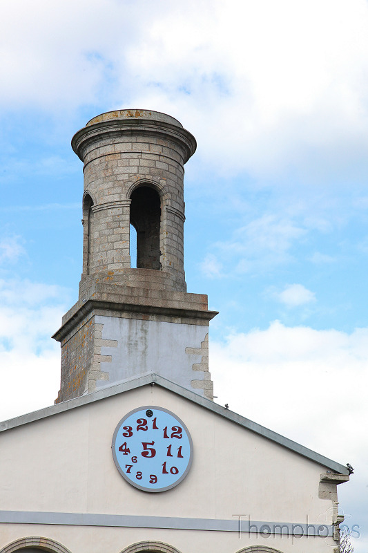 reportage 2012 bretagne sud breizh izel kenavo J10 jour 10 architecture concarneau ville close médiévale ancienne maison église saint guénolé horloge chiffres nombres bizarres lire l'heure impossible sans aiguilles