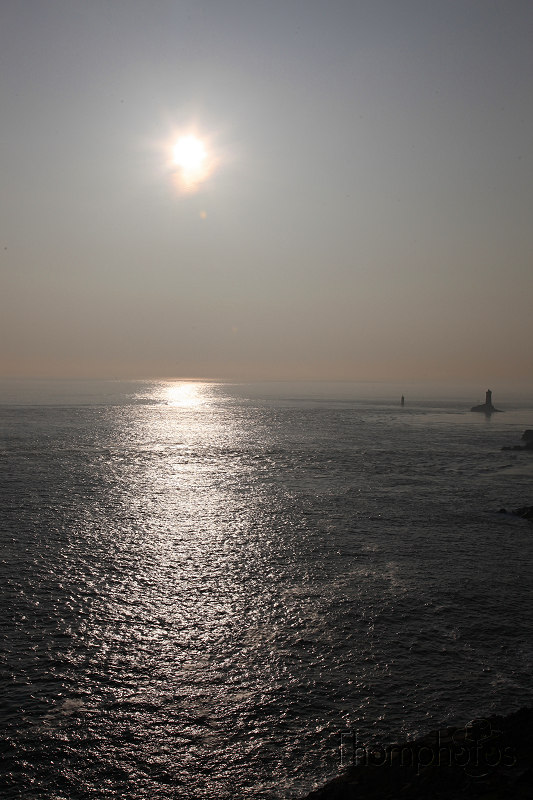 reportage 2012 bretagne sud breizh izel kenavo J15 jour 15 baie eau mer océan pointe paysage anse falaise vague fracasse rocher pointe du raz tour carrée phare de la vieille paysage soir tombée de la nuit couché de soleil sur l'océan