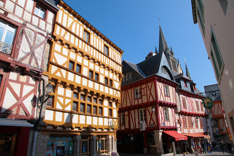 reportage 2012 bretagne sud breizh izel kenavo J3 jour 3 ville de vannes vanne gwened fortifiée moyen-âge moyen âge muraille disparue 3m 3 mètres épaisseur ruines