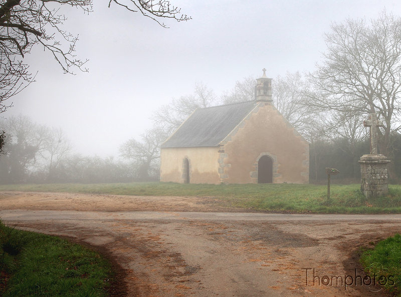 reportage 2012 bretagne sud breizh izel kenavo J5 jour 5 Brume légende mythe pluie mauvais tems jamais de soleil église calvaire croix chrétienne chapelle