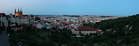 reportage 2014 république tchèque tchéquie czech prague praha cz ville panoramique pano panorama monastère de Strahov Klášterní pivovar nocturne hauteur aérien by night ponts bridge vltava lights lumières